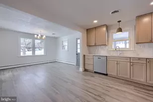 29 Merrin Rd, York, PA 17402 - Photo 8