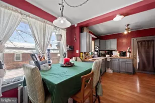 43 E George St, York New Salem, PA 17371 - Photo 10