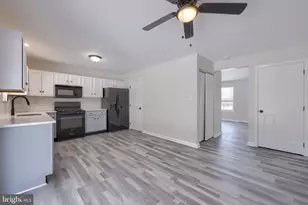 185 Charles Cir, York, PA 17406 - Photo 6