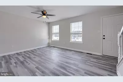 185 Charles Circle, York, PA 17406 - Photo 4