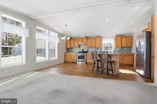 301 Robin Dr, Red Lion, PA 17356 - Photo 6