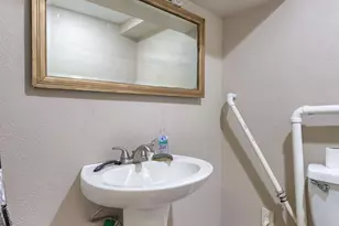 650 Pennsylvania Ave, York, PA 17404 - Photo 8