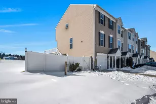 4073 Majestic Ct, Dover, PA 17315 - Photo 2