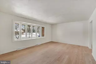 1975 Normandie Dr, York, PA 17408 - Photo 10