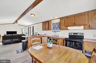 107 Carbridge Rd E, Stewartstown, PA 17363 - Photo 6