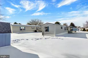 107 Carbridge Rd E, Stewartstown, PA 17363 - Photo 18