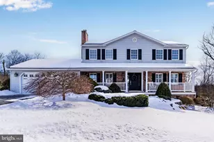 14 Montadale Dr, Dillsburg, PA 17019 - Photo 2