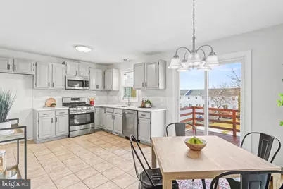 245 Robin Hill Circle, York, PA 17404 - Photo 8