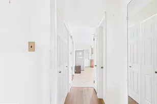 2370 Loucks Rd, York, PA 17408 - Photo 12