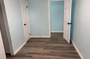 9446 E Springfield Rd, Seven Valleys, PA 17360 - Photo 8