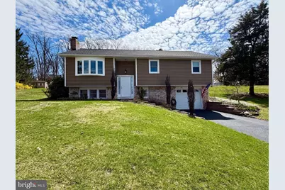 100 Bunker Hill Road, Fairview Township, PA 17070 - Photo 1