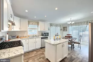 301 Blue Jay Dr, Red Lion, PA 17356 - Photo 18