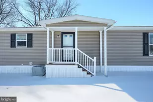 301 Blue Jay Dr, Red Lion, PA 17356 - Photo 8