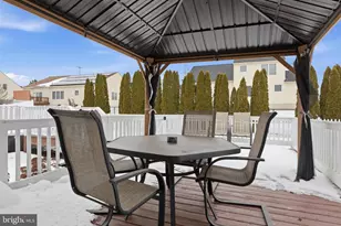 390 Pebble Beach Dr, Mount Wolf, PA 17347 - Photo 40