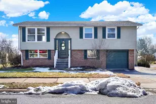 109 Maplewood Dr, Dover, PA 17315 - Photo 1