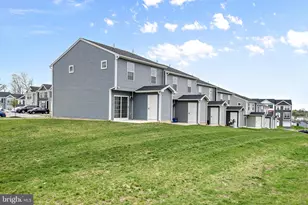 402 Valor Way, Red Lion, PA 17356 - Photo 22