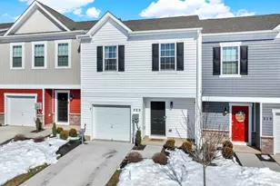 325 Locust Run Dr, York, PA 17404 - Photo 2