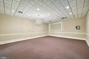 911 E Market St, York, PA 17403 - Photo 38