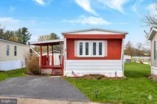 96 Buttonwood Dr, Dillsburg, PA 17019 - Photo 1