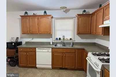 140 Thomas Drive, York, PA 17404 - Photo 6