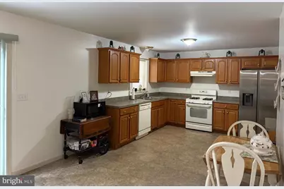 140 Thomas Drive, York, PA 17404 - Photo 4