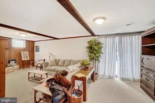 12 Oakleaf Cir, Shrewsbury, PA 17361 - Photo 2