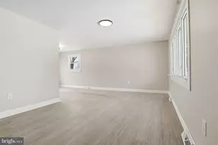 810 Jefferson Ln, Red Lion, PA 17356 - Photo 8