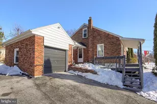 1015 Trinity Rd, York, PA 17408 - Photo 4