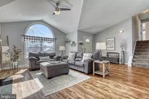 331 Braddock Dr, Etters, PA 17319 - Photo 4