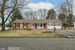 1848 Radnor Rd, York, PA 17402 - Photo 2