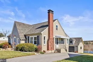 233 N 3rd St, New Freedom, PA 17349 - Photo 6