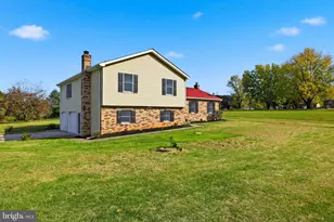 3900 Blue Hill Rd, Hanover, PA 17331 - Photo 16