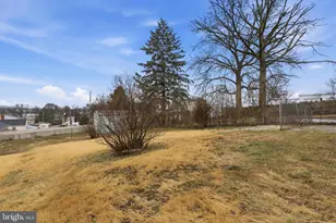 993 N Queen St, York, PA 17404 - Photo 36