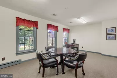 209 Broadway, Hanover, PA 17331 - Photo 16