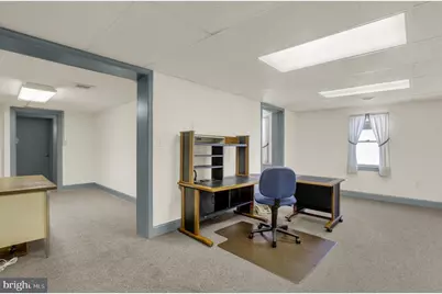 209 Broadway, Hanover, PA 17331 - Photo 22