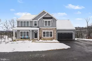 57 Chateau Cir, Wrightsville, PA 17368 - Photo 2