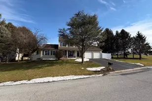 812 Kinross Ave, York, PA 17402 - Photo 6