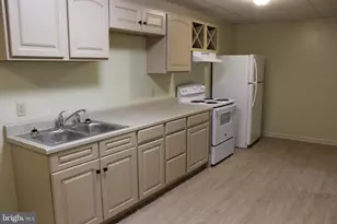 100 School St, Glen Rock, PA 17327 - Photo 2