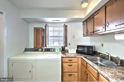 1640 Devers Road #D, York, PA 17404 - Photo 10