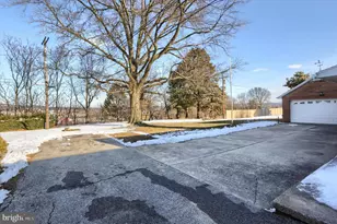 1465 Chapel Dr, York, PA 17404 - Photo 48