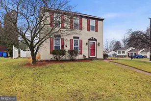3512 Heritage Dr, York, PA 17402 - Photo 2