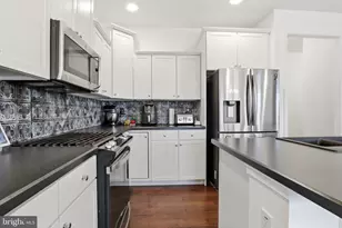 215 Azalea Dr, Windsor, PA 17366 - Photo 16