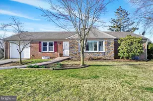 1698 Altland Ave, York, PA 17404 - Photo 2