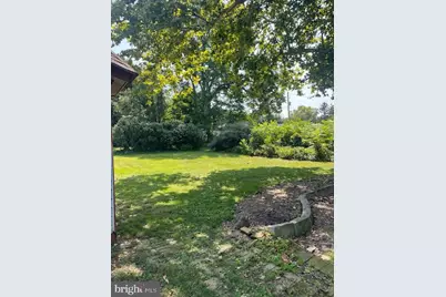 1329 Broadway, Hanover, PA 17331 - Photo 2