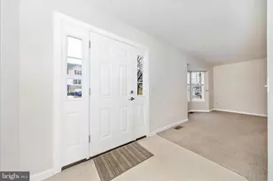 424 Madison Dr, Shrewsbury, PA 17361 - Photo 2