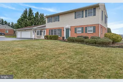 150 Yoe Drive, Red Lion, PA 17356 - Photo 2