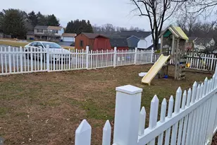 1901 Powder Mill Rd, York, PA 17402 - Photo 20