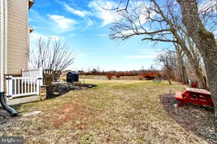 1724 Candle Ln, York, PA 17404 - Photo 10