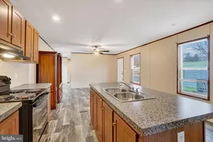 304 Brooklyn Dr, York, PA 17406 - Photo 8