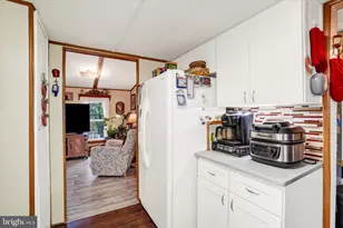 19367 S Barrens Road S, Stewartstown, PA 17363 - Photo 8